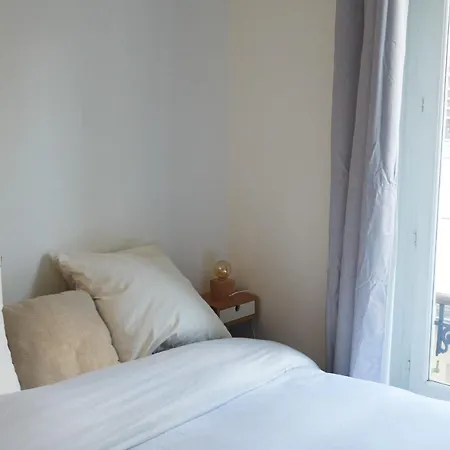 Calm, Cosy And Spacious - Batignolles * 巴黎